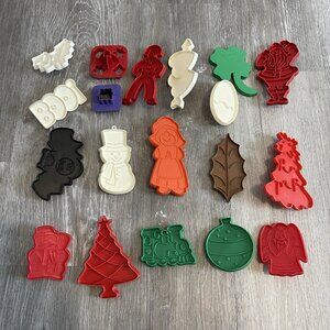 Vintage Plastic Cookie Cutters Lot Of 19 Tupperware Hallmark Mixed Holidays
